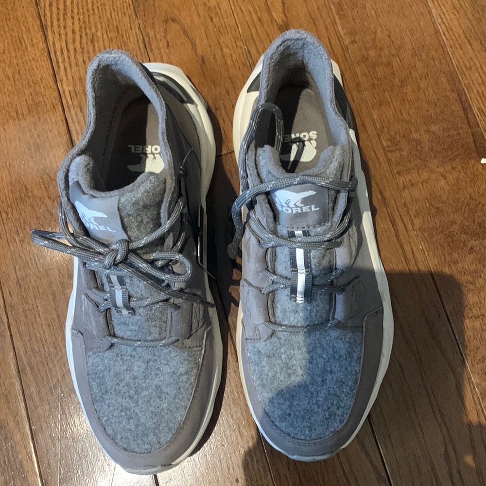 WOMEN'S KINETIC™ BREAKTHRU CARIBOU SNEAKER BOOT - Size 7 - NEW WITH TAGS